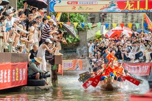 饰演天龙八部“鸠摩智”的演员李国麟：梅西？哎，没戏